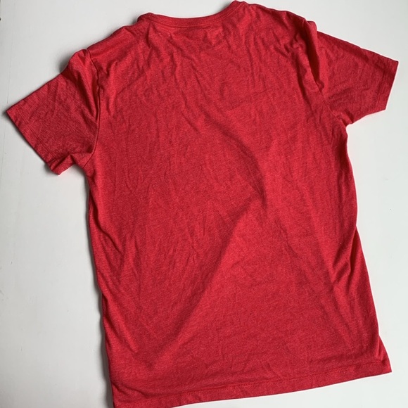 OLD NAVY Snoopy Woodstock Seasons Greetings Holiday Peanuts T-Shirt Size Small - Picture 8 of 9